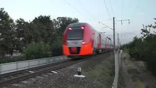 Электропоезд ЭС1-047 