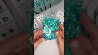 Украшения ручной работы из голографического глиттера и смолы, глиттер цвета аквамарин (Aqua blue)