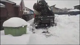 Заезд на участок.Работаем сейчас в Дмитровском районе Бурим дренажный колодец 👍