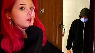 НОЧЕВКА У КАМИЛЫ !!! К НАМ ЛОМИТЬСЯ ПЬЯНЫЙ ЧЕЛ..
