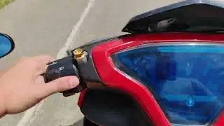 testing helmet phone holder and using my Huawei mate 50 pro