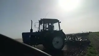 не тракторист а ходяча катастрофа 🤣