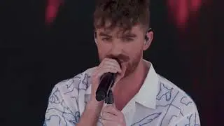 The Chainsmokers - Under The Bridge (Remix)(Live)