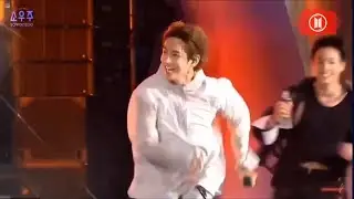 BTS Jungkook Chasing V at Muster 2021 (Cute Moments)