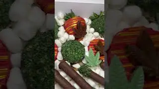#chocolatecoveredoreos #chocolatecoveredstrawberries #treatmaker #treat #fyp #foryou