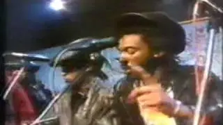 Dennis Brown Aswad Steel Pulse Ini Kamoze w. Sly & Robbie Allstars:GET UP STAND UP