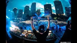 M83 - Midnight City (Eric Prydz Very Private Remix) (LIVE @ UMF 2013)