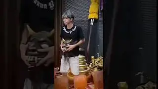 lucu kali kelakuannya