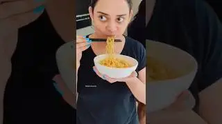 KOREAN NOODLES AESE KHA KE DEKHO😋 *mazza aa gaya*