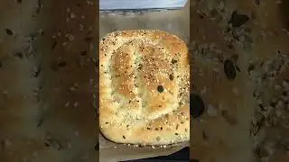 КАК НАЗЫВАЕТСЯ ТАКОЙ ХЛЕБ ? 