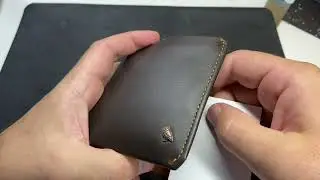 Bellroy Coin Wallet (slim coin wallet, bifold leather design, magnetic coin pouch) good for euro
