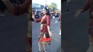 Joget karnaval viral 2024 #karnavalsound2024 #horeg #pargoy #soundhoreg #elkajuraudio #elkajur