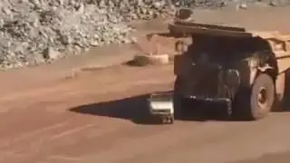 Dump truck flattens a Pick up truck effortlessly (like a boss)