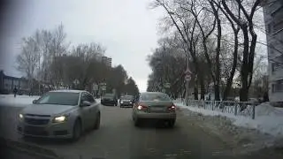 Экзамен в ГИБДД - Разворот на перекрестке (Траектория разворота)