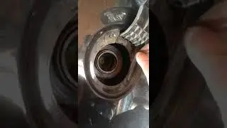 Снятие лючка бензобака Peugeot 307