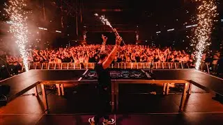 TOBY DEE LIVE - Champagne Time! (Full Scene)  - REVERSE THE RAVE SHOW - Festival EDM DJ In Action