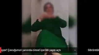 Görüntülere tepki yağıyor! Çocuğunun yanında cinsel içerikli yayın açtı