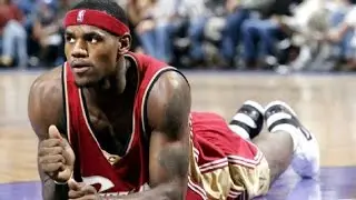 Lebron James' First NBA Game (INCREDIBLE)