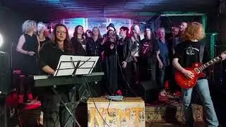 Это было жаааарррркоо!!! Так хор 