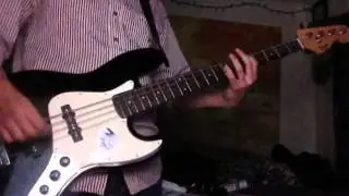 Taking Off bass cover Beach Fossils