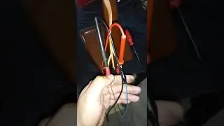 Voltaje en capacitor permanente
