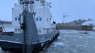 На погрузку по льду и снегу | завершение навигации | Река Иртыш