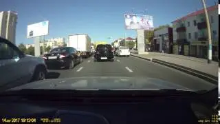 14-08-2017 ул.Абая, г.Атырау. Авто Лада гос.ном 