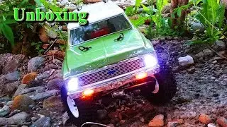 VATERRA Ascender 1972 Chevy Suburban Unboxing