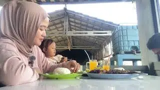 MAKAN DILESEHAN SEHAH MOGA|| IKAN BAKARNYA ENDOL🤤|| KENESHA PRAMUDITA