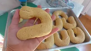 COMO FAZER BISCOITO DE FUBÁ DE CANJICA E POLVILHO *BISCOITO CASCUDO