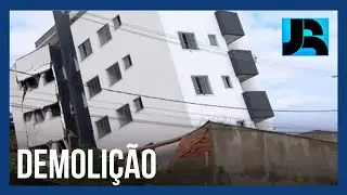 Prédio que tombou em Betim (MG) deve começar a ser demolido neste sábado (21)