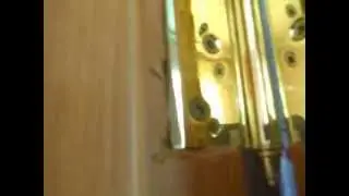 Дверная коробка. Если можно это так назвать. Топоры вытесняют стамески и фрезы.