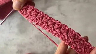 The prettiest crochet handle for the prettiest handbag. Crochet