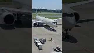 Close Up on a Etihad Airways A350-1000 Taxing To His Gate at Tokyo Narita Airport #shorts #stunning