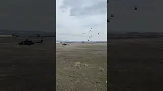 11 helicópteros NH90 del Ejército de Tierra volando juntos