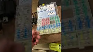 Mouse Disaster Yamaha Excel 3 Snowmobile Wiring nightmare! Part 1