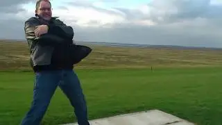 ORKAN - STURM - SURFEN-  120 Kmh AUFEN DEICH !!an der Nordsee