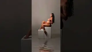 Um dos plugins que eu mais uso no Photoshop! Sou apaixonada nesse efeito espelhado! Vocês usariam? 🥰