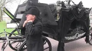 Gerrit Veldhuizen per paardenkoets naar Memento Mori
