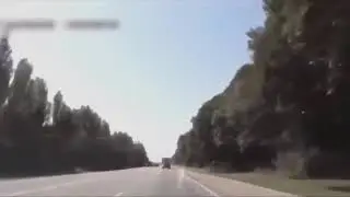 🚧TESLA красиво уходит от аварий.