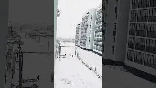 Снег идёт