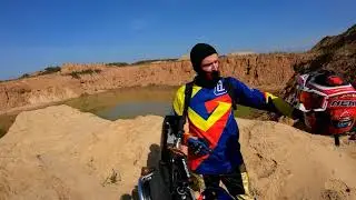 Едем в двоем ,в брод через Десну