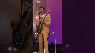 Who came down to ​⁠