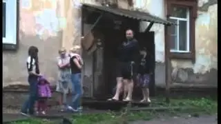 Жесть  Узбек изнасиловал котёнка при детях