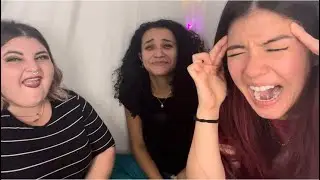 1 minute of unhinged mouth sounds ASMR (my friends try asmr)