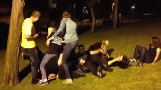 kızlarla uzun eşşek oynadık 