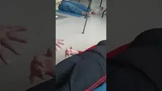 Одна из техник невербального гипноза.