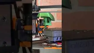 Upside-Down 3D Printer: The Positron!