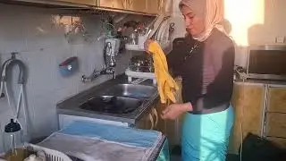 Türbanlı Taytlı Kadın Ev Temizliği | Hijab - 