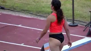 Lucia Curbelo en triple salto